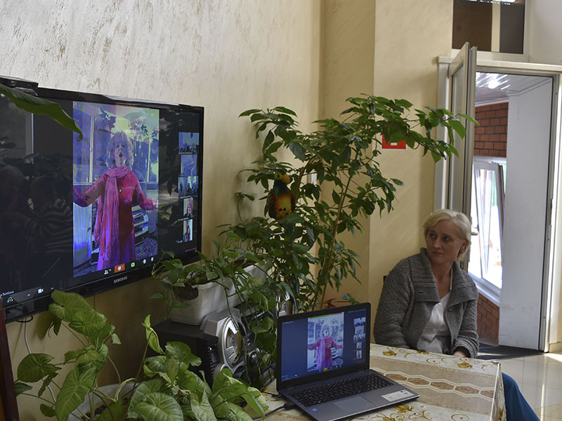 Проект поддержки пожилых людей «Бабушка. Онлайн»